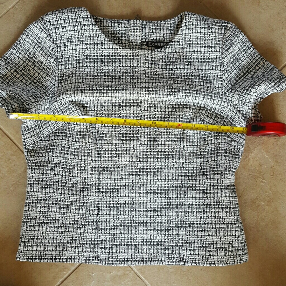 Express Top - Picture 2 of 3